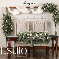 Salón con asistentes para evento
